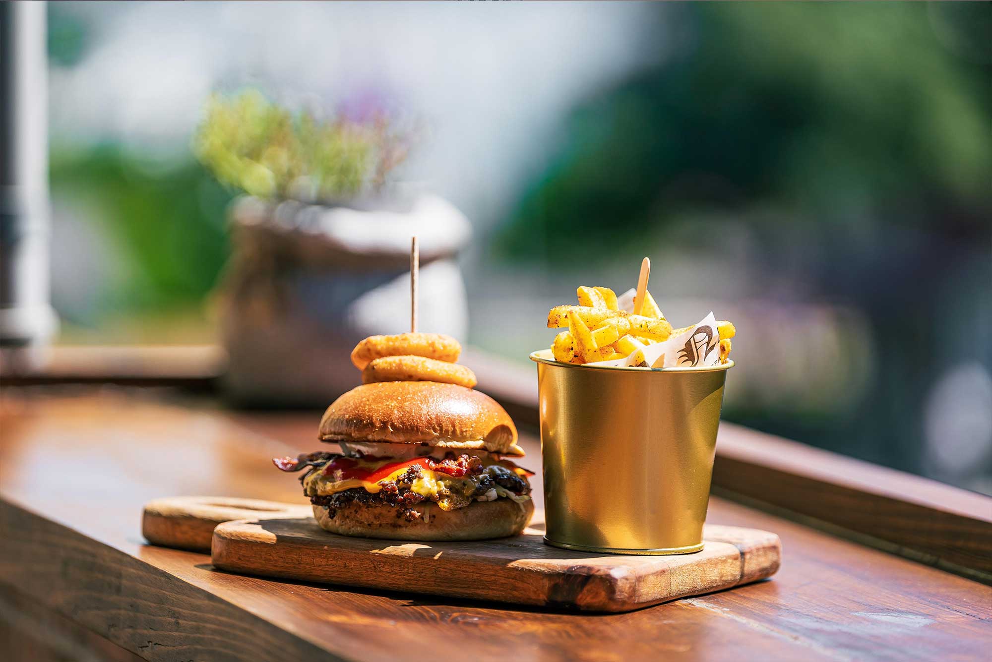 Burger Chef’s Pub